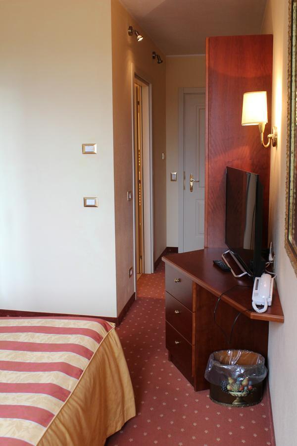 Hotel La Dolce Vita Cavaion Veronese Eksteriør bilde